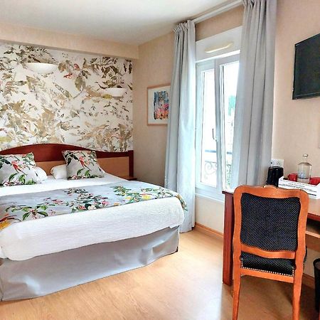 Logis Hotel & Restaurant Des Lacs Celles-sur-Plaine Eksteriør bilde
